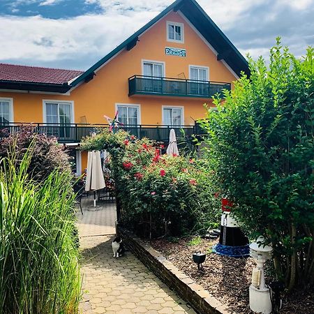 Landhotel Erhardt Bad Waltersdorf Zewnętrze zdjęcie